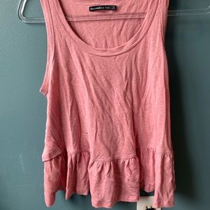 NWOT Abercrombie Cropped Tanktop